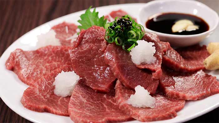 آشپزی باساشی زندهمانند (Basashi – گوشت اسب خام تازه)