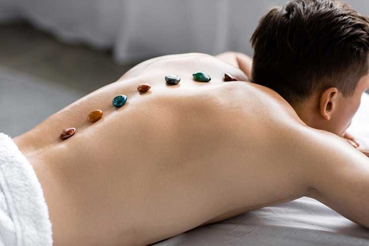 کریستال‌درمانی و چاکراها